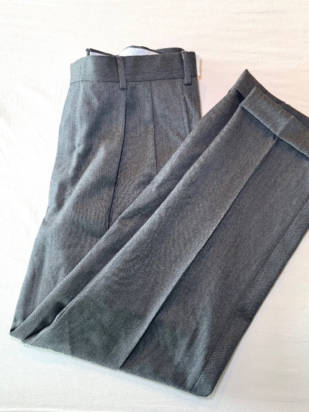 Hertling Trouser Mens 36R 100% Wool Charcoal Gray Pleated Old Money Acadamia New